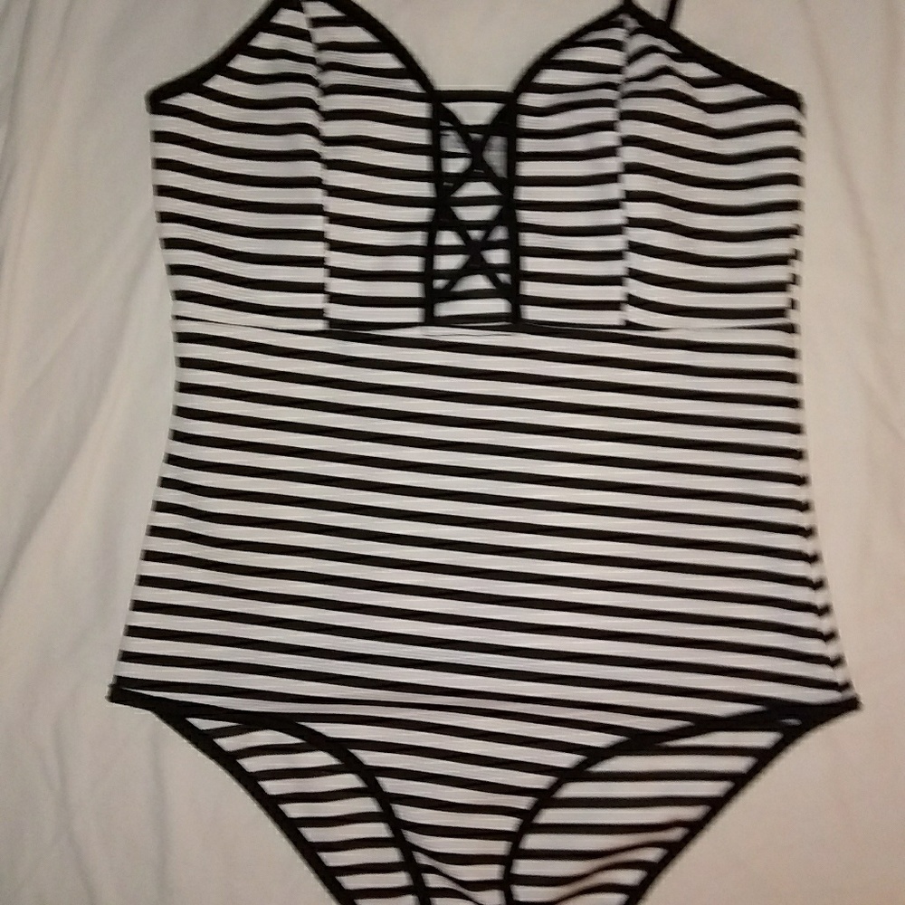 Stretch bodysuit
